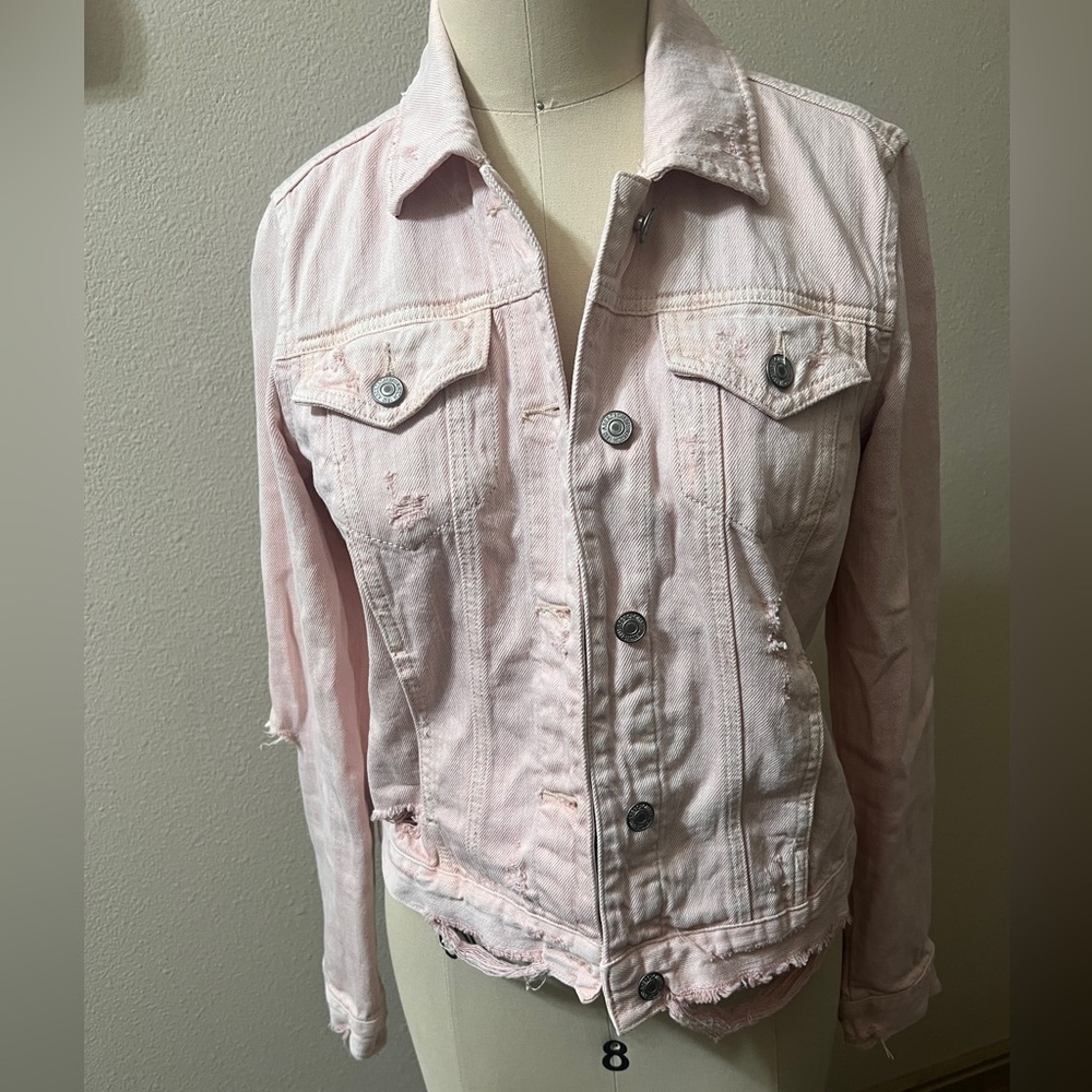 Abercrombie & Fitch Super Cute Pink Jean Jacket. Size smal